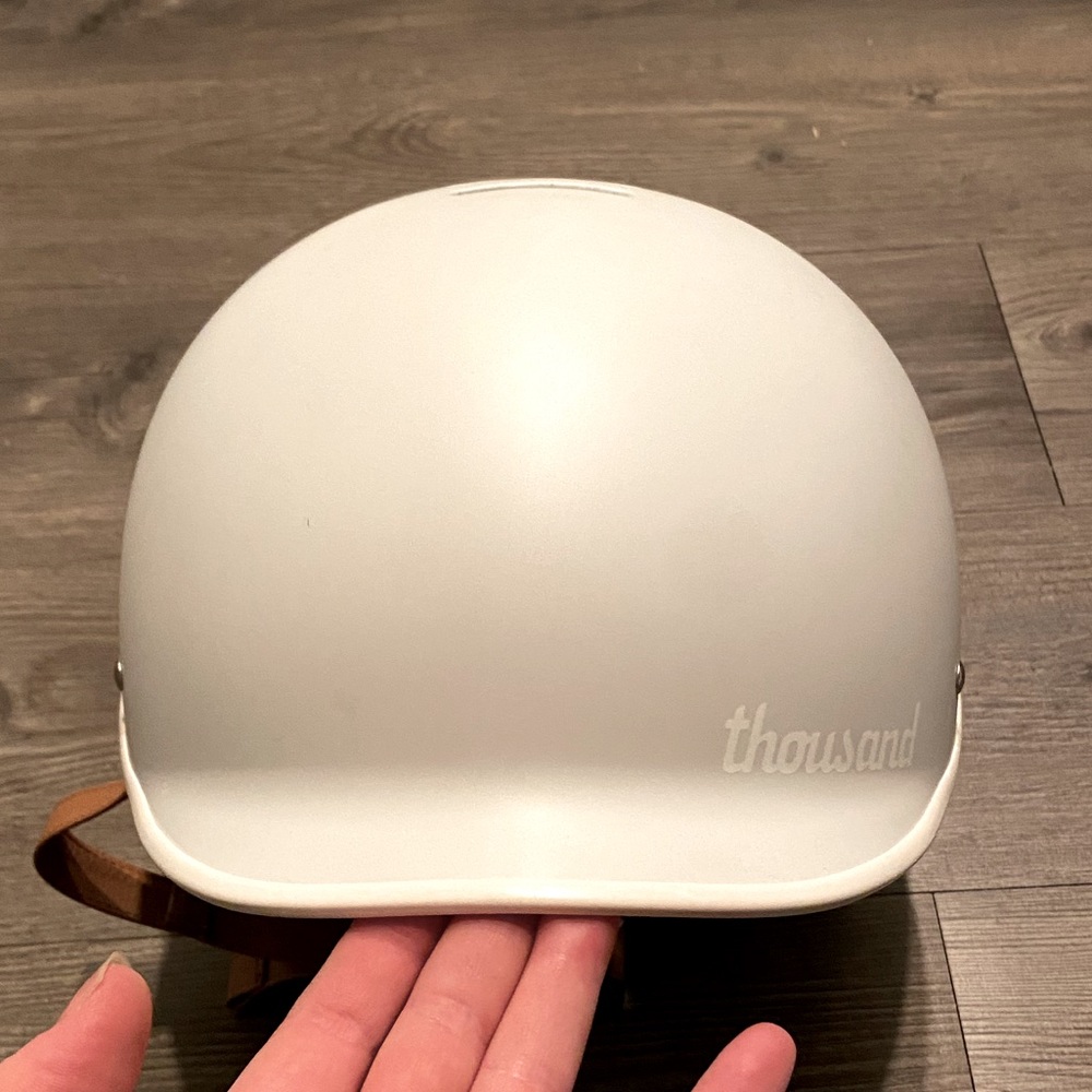 Thousand Helmet / Heritage Collection / Arctic Grey / Medium